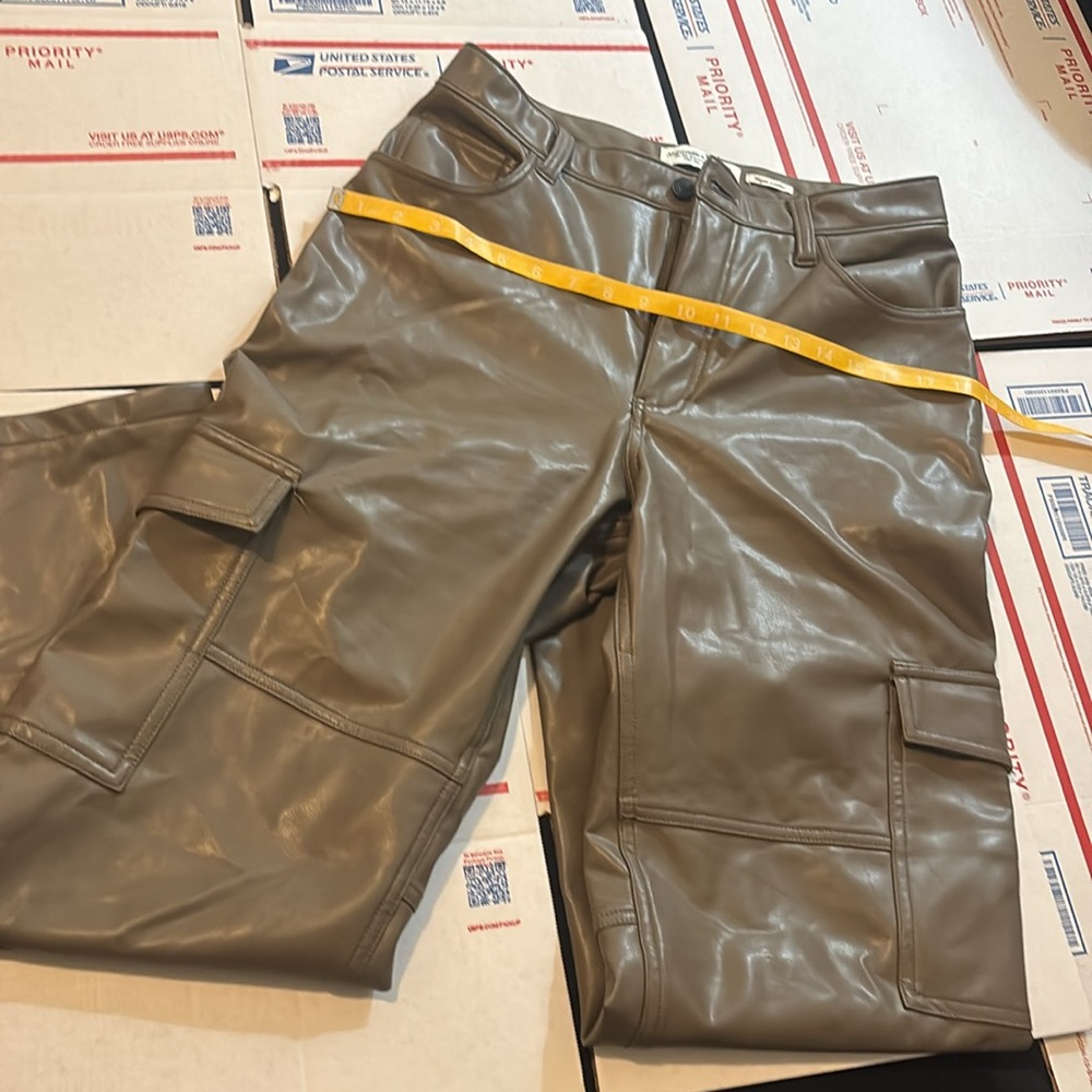 Abercrombie & Ditch- Curve Love- Vegan Leather- 30/10- Softness!